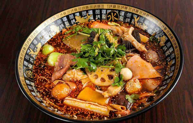 开冒菜店赚钱吗，开一家冒菜店需要注意什么？