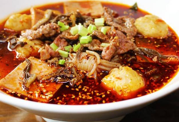 冒菜店在小县城能赚钱吗？