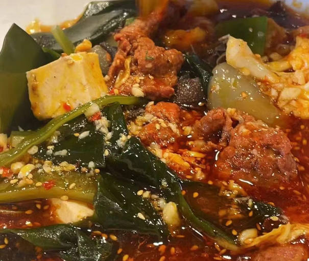 冒菜、麻辣烫、串串香、麻辣香锅、火锅都有哪些区别