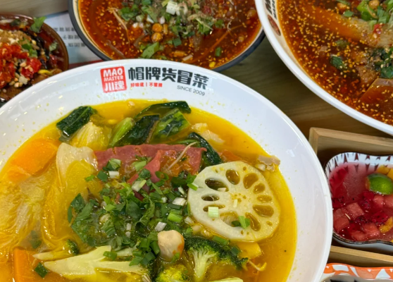 开一家麻辣烫店大概需要多少钱，帽哥告诉你
