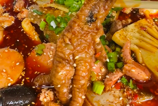 冒菜和麻辣烫不一样？帽牌货冒菜这样吃更对味