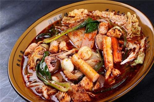 冒菜在哪里开比较适合？全面解析冒菜品牌的选址策略